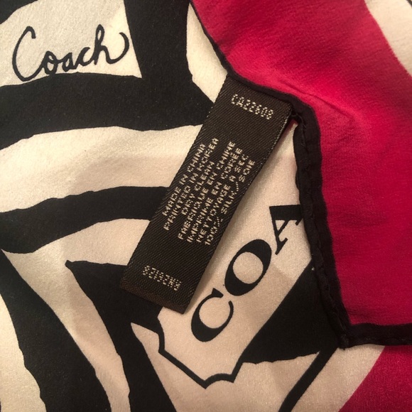 Cosch silk scarf - Picture 4 of 4